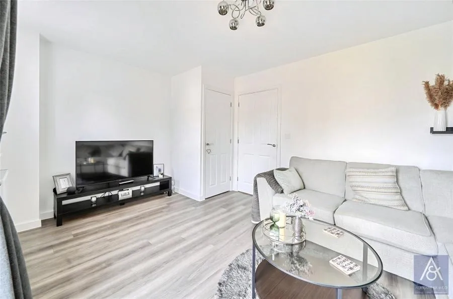 Homestead Lane, Steeple Claydon, MK18, photo 12