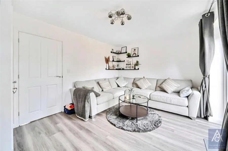 Homestead Lane, Steeple Claydon, MK18, photo 2