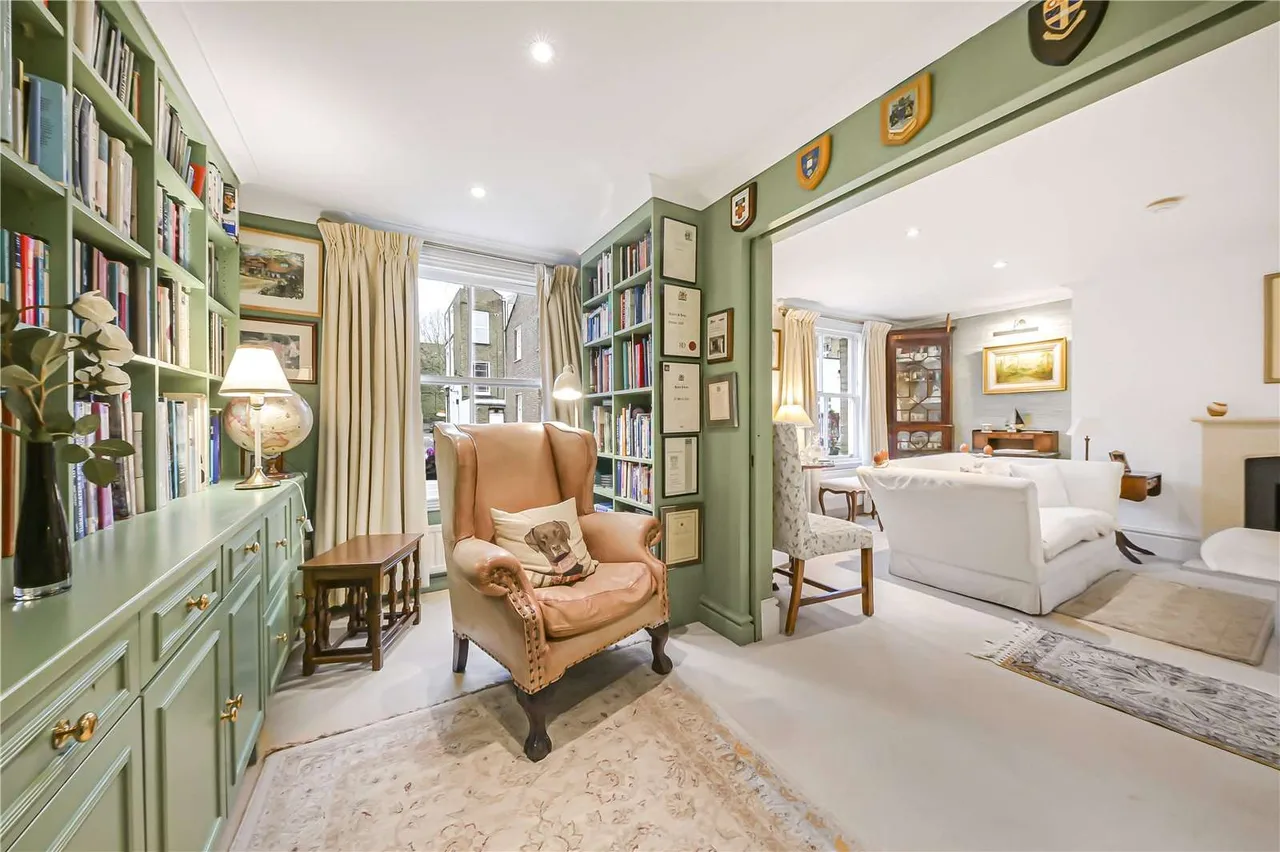 3 bed house to rent — Elnathan Mews, London, W9 2JE
