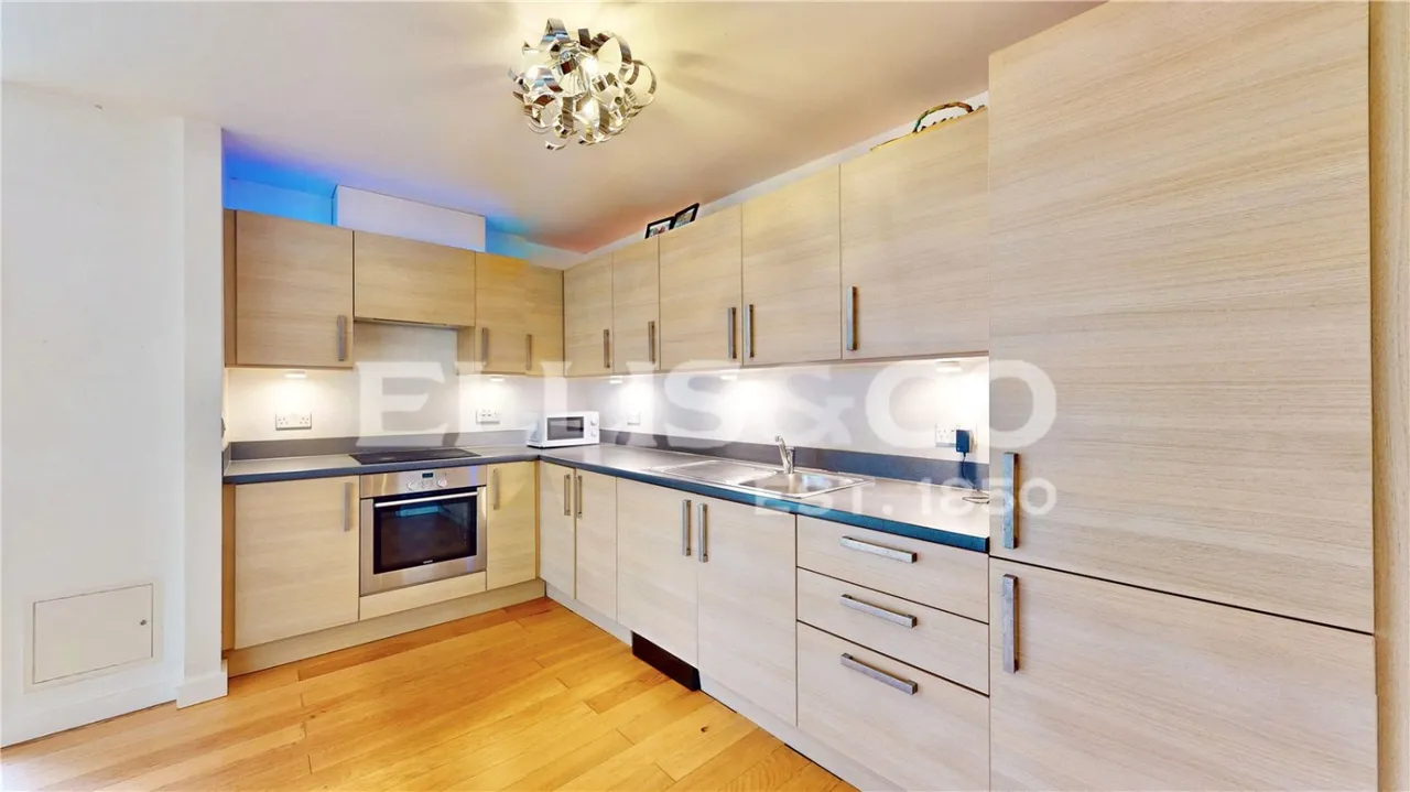 Empire Way, Wembley, HA9, photo 8