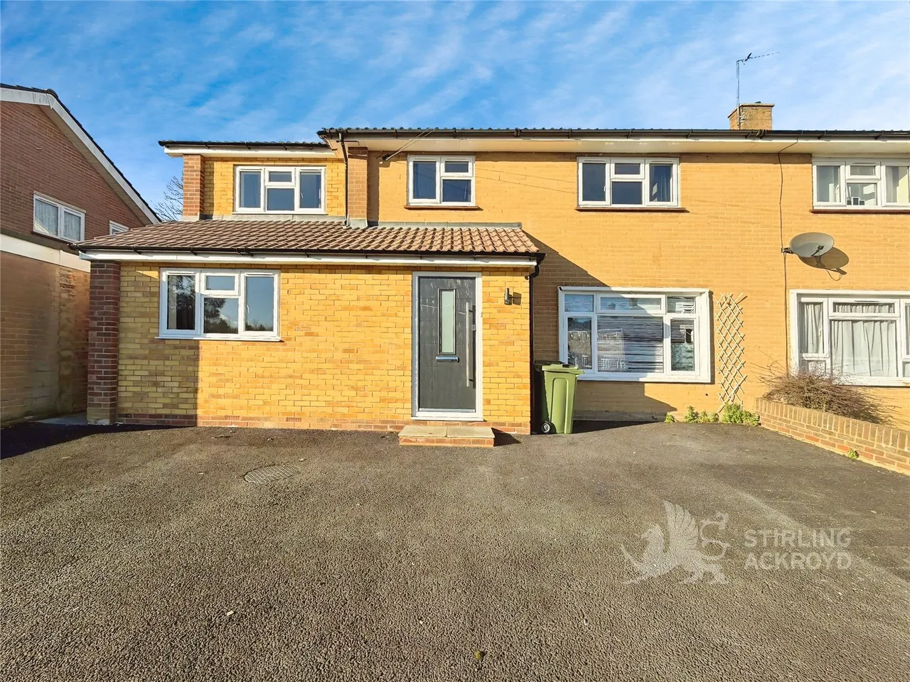 Applegarth Avenue, Guildford, GU2, photo 12