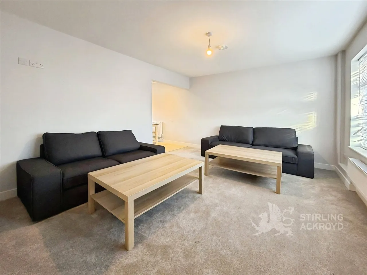 Applegarth Avenue, Guildford, GU2, photo 3