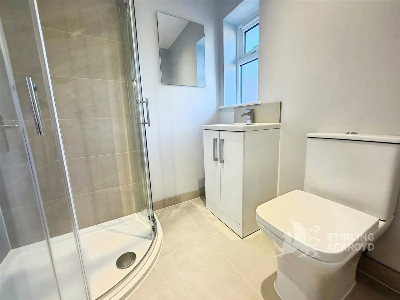 Applegarth Avenue, Guildford, GU2, photo 5