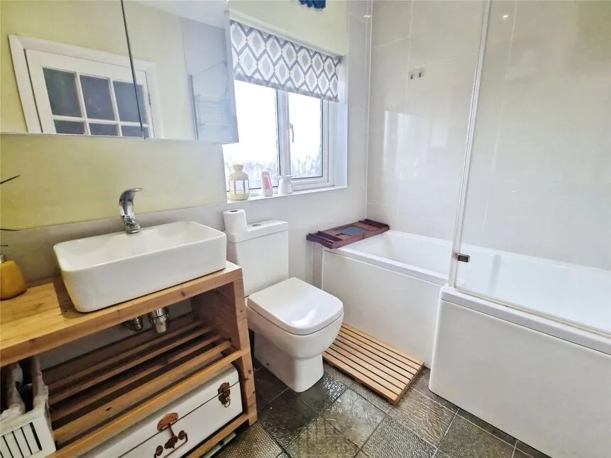 Malton Road, Worsley, M28, photo 8