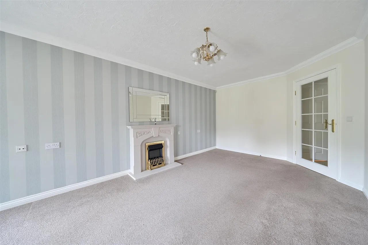 Padnell Road, Cowplain, PO8, photo 5