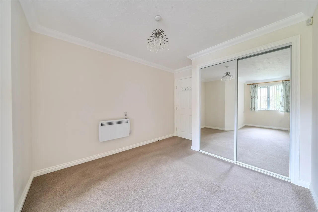 Padnell Road, Cowplain, PO8, photo 10