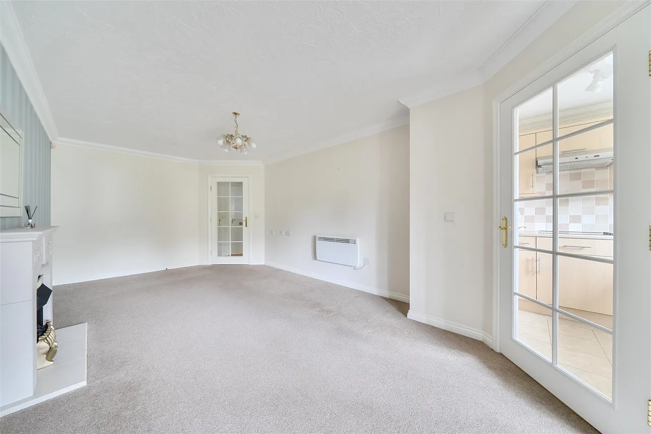 Padnell Road, Cowplain, PO8, photo 4