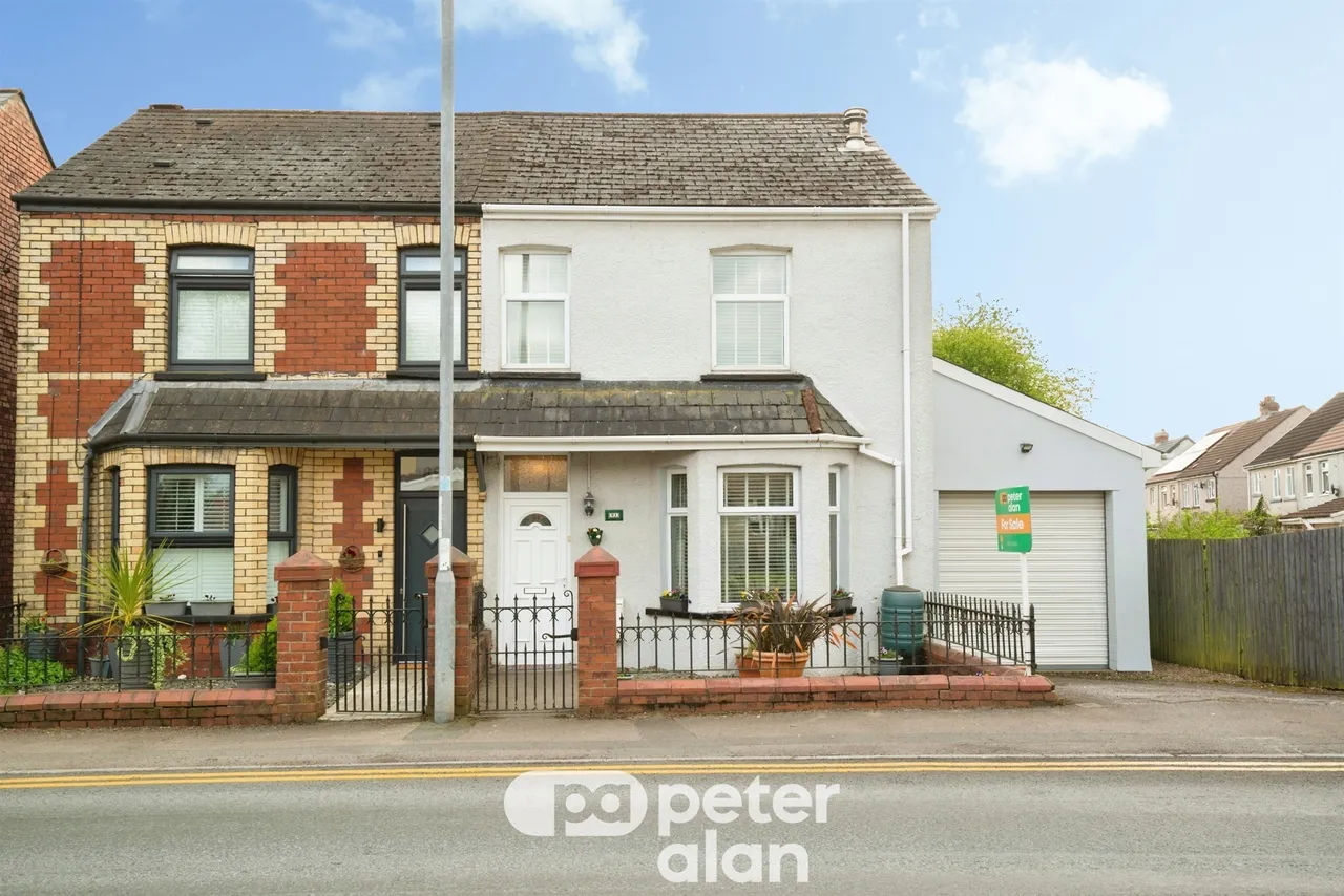 3 bed house for sale, Oakfield Road, Cwmbran, NP44