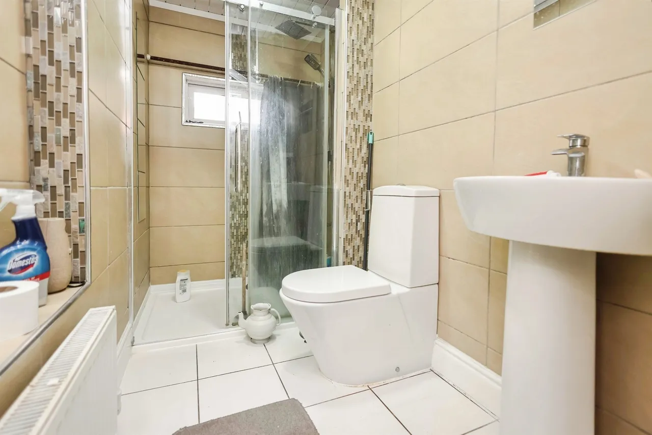 Victoria Road, Stechford, B33, photo 16