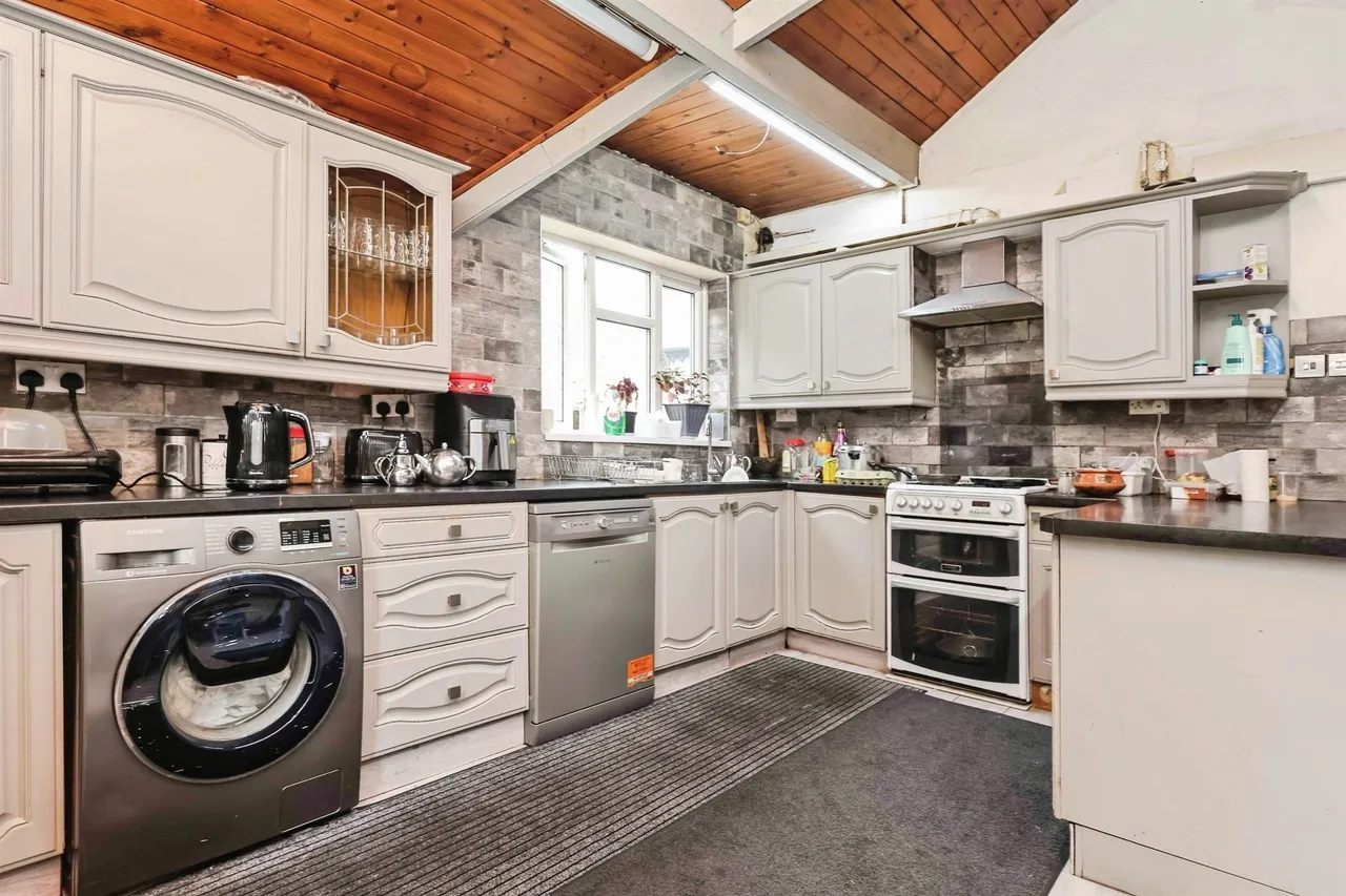 Victoria Road, Stechford, B33, photo 7