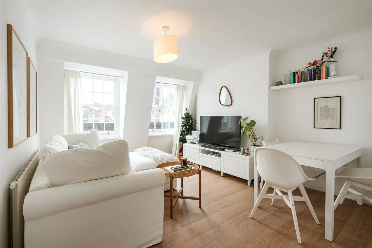 1 bed flat for sale — Wells Street, 11-20 St. Andrew's Chambers, Fitzrovia, London, W1T 3PJ