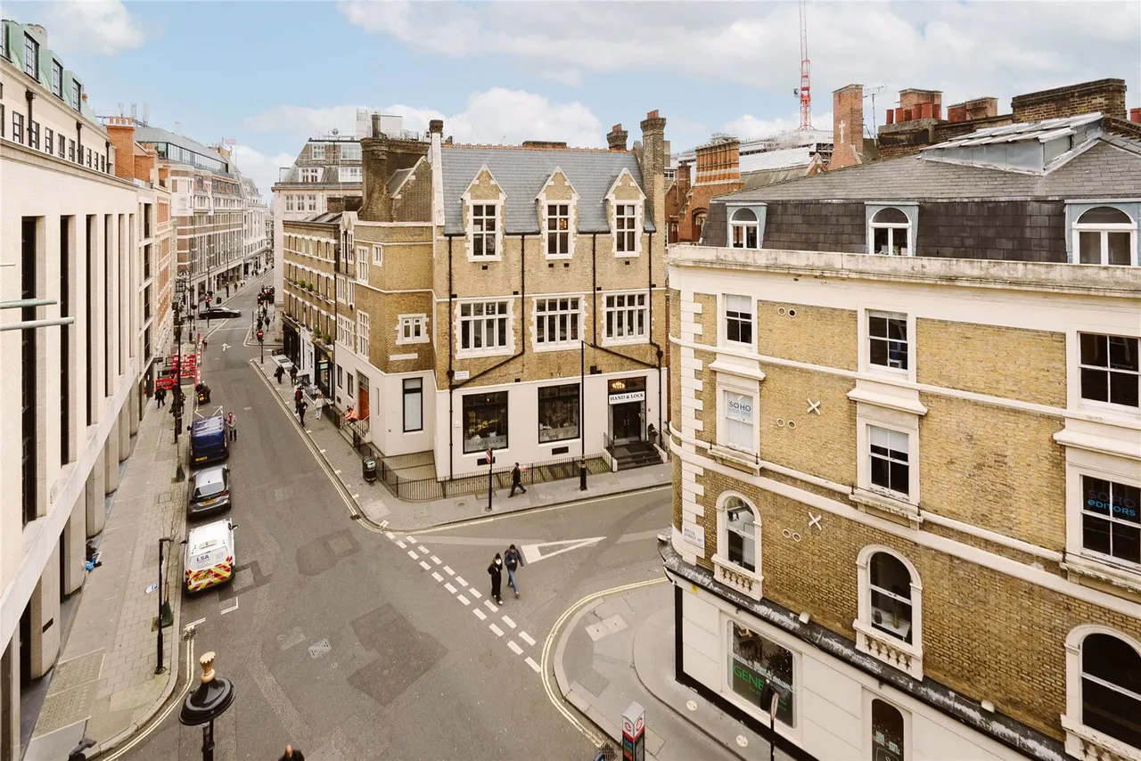 Wells Street, 11-20 St. Andrew's Chambers, Fitzrovia, London, W1T 3PJ, photo 4