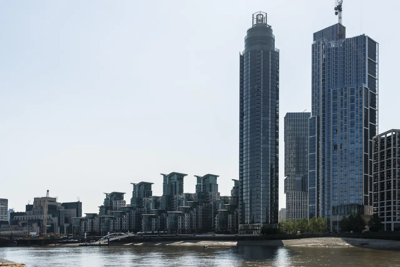 St. George Wharf, London, SW8, photo 2