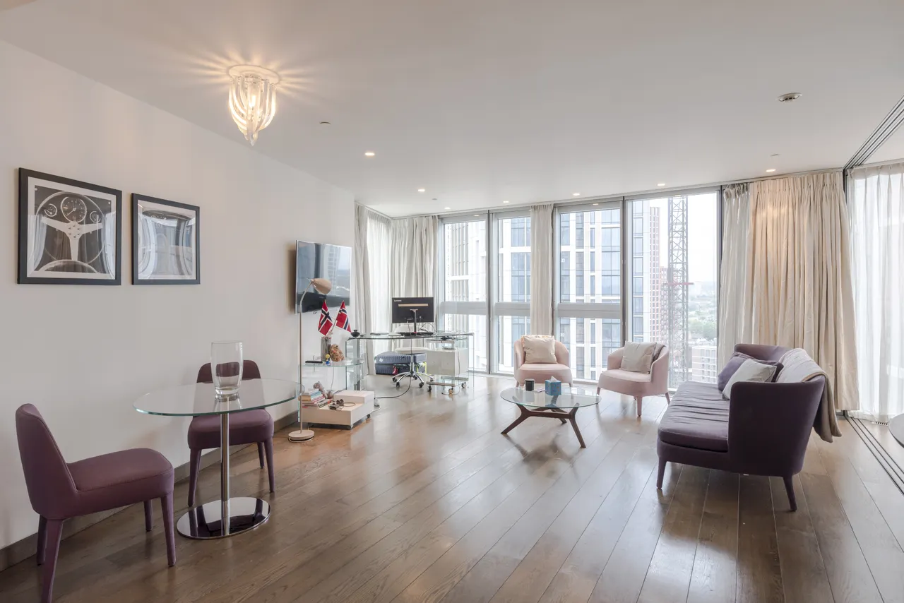 1 bed flat for sale — St. George Wharf, London, SW8
