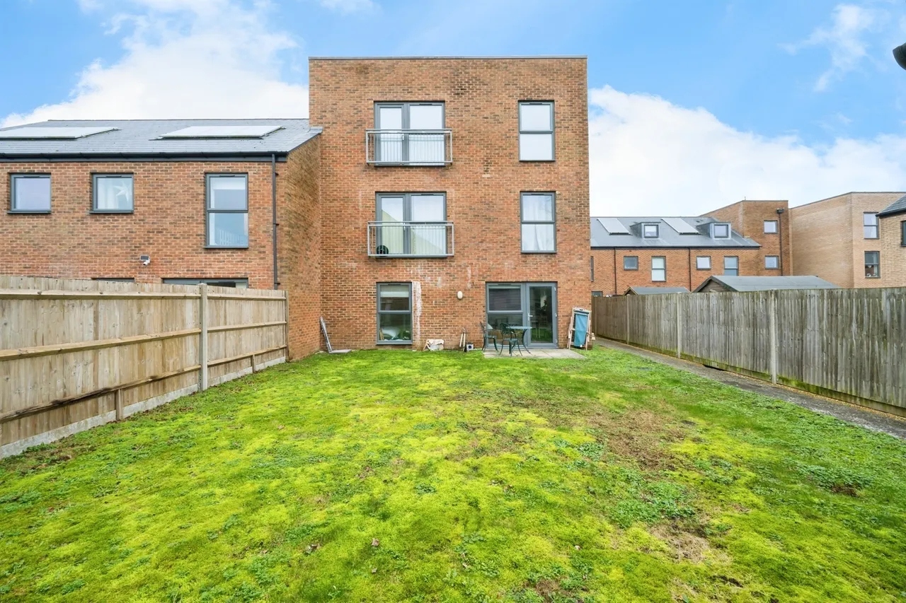 Laxton Close, Southampton, SO19, photo 11