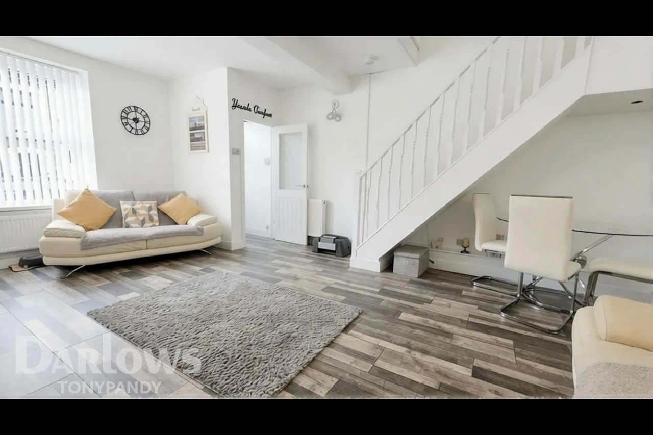 Court Street, Blaenclydach, CF40, photo 7