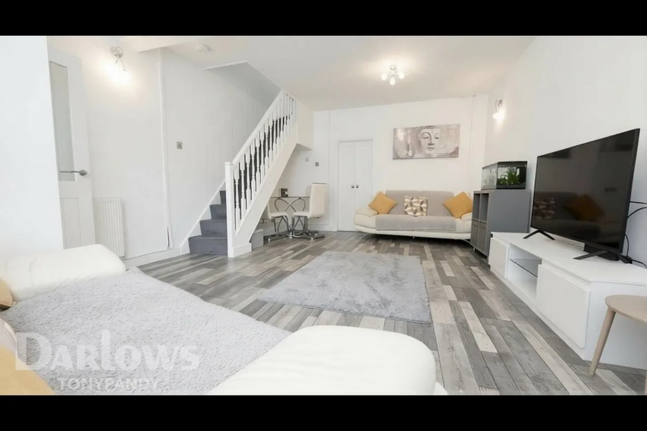 Court Street, Blaenclydach, CF40, photo 4
