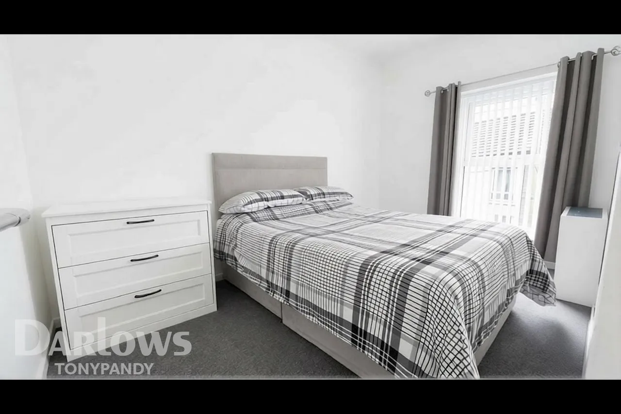 Court Street, Blaenclydach, CF40, photo 21