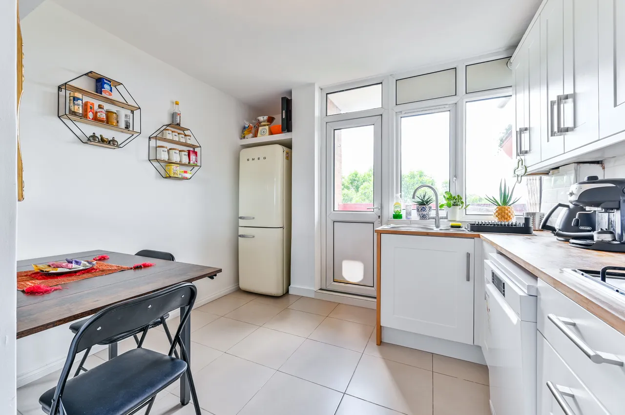 115 George Downing Estate, Cazenove Road, London, photo 5
