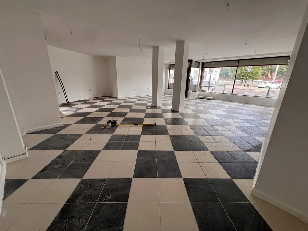 Shop Lease For Sale- City Centre, photo 2