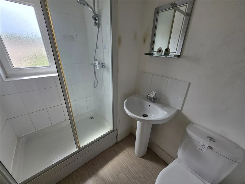 Burrage Road, Redhill, RH1, photo 8