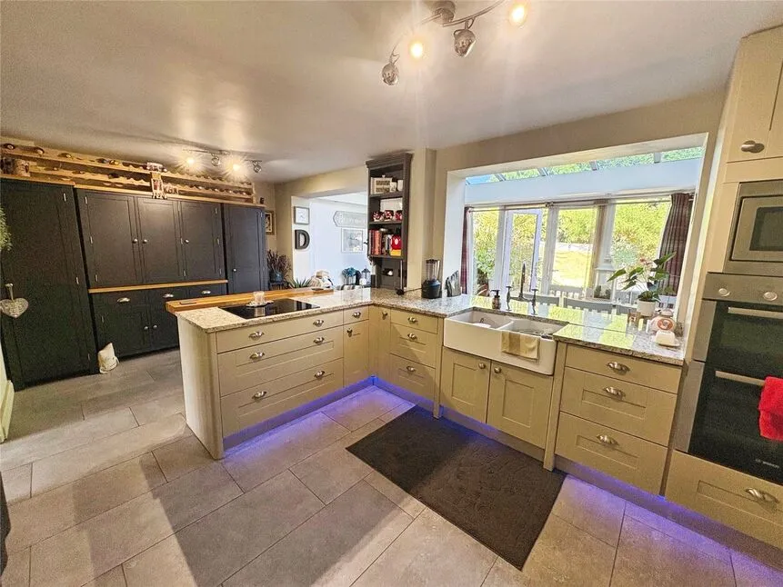 Tintern Way, Bedworth, Warwickshire, CV12, photo 4