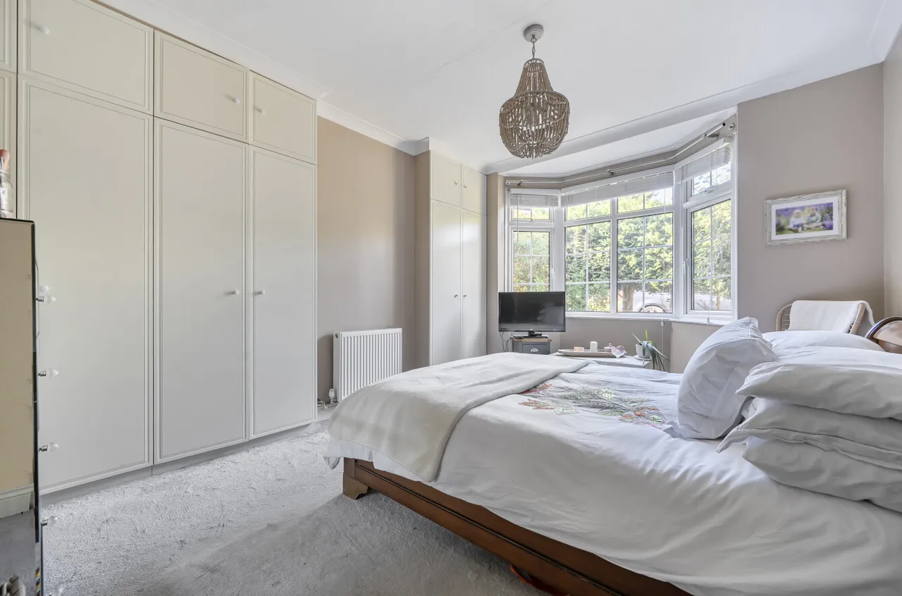 Upper Manor Road, Farncombe, GU7, photo 12