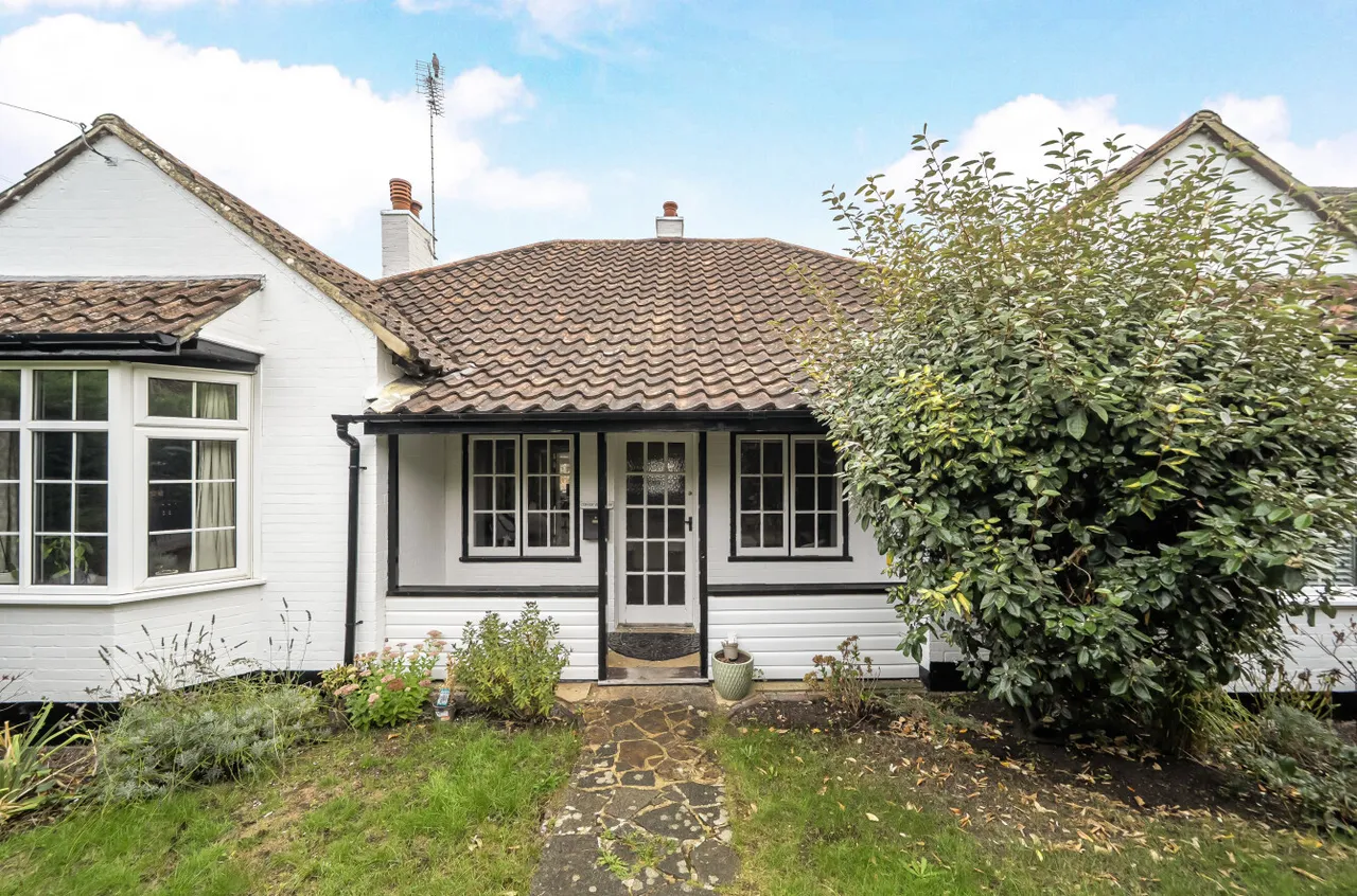 Upper Manor Road, Farncombe, GU7, photo 20