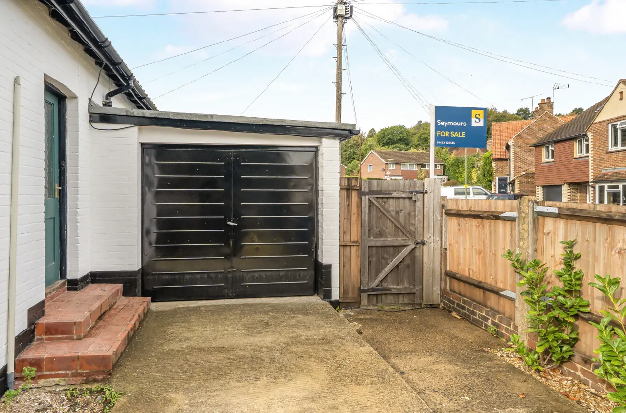 Upper Manor Road, Farncombe, GU7, photo 21