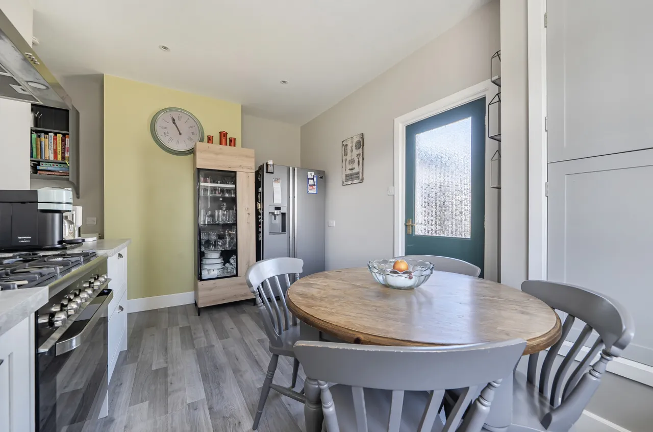 Upper Manor Road, Farncombe, GU7, photo 9