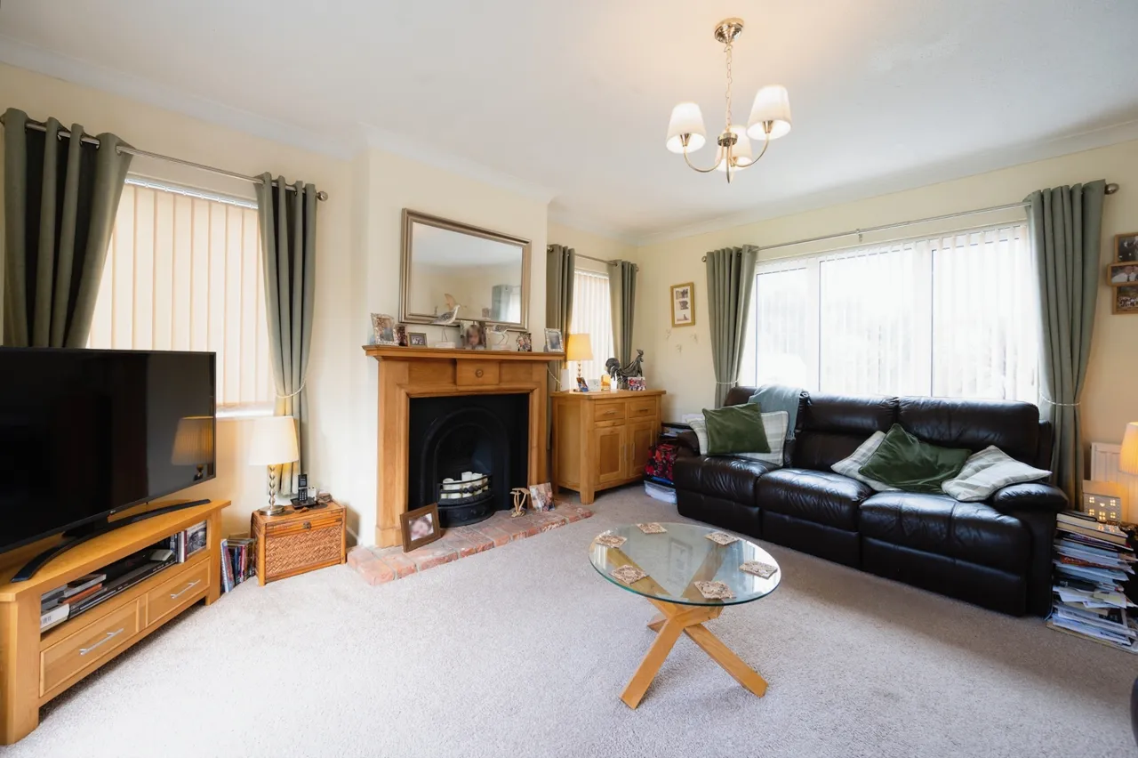 Wheatlands Avenue, Hayling Island, PO11, photo 13