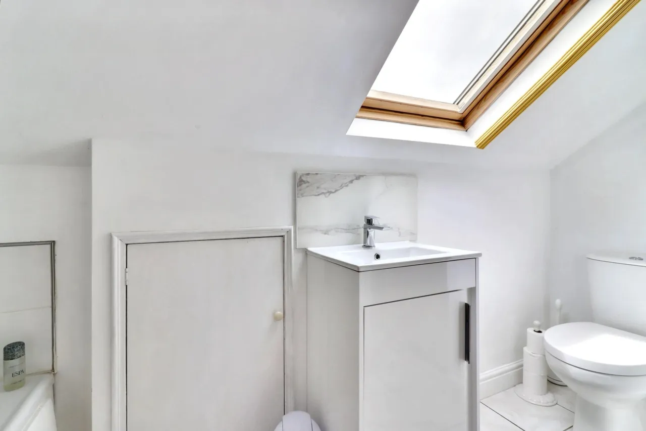 Tidnock Avenue, Lower Heath, CW12, photo 19