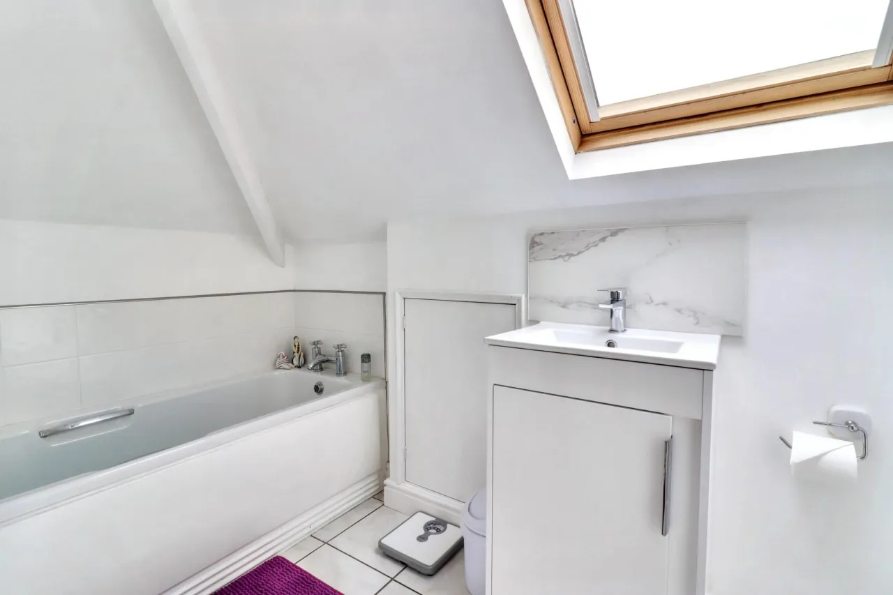 Tidnock Avenue, Lower Heath, CW12, photo 18