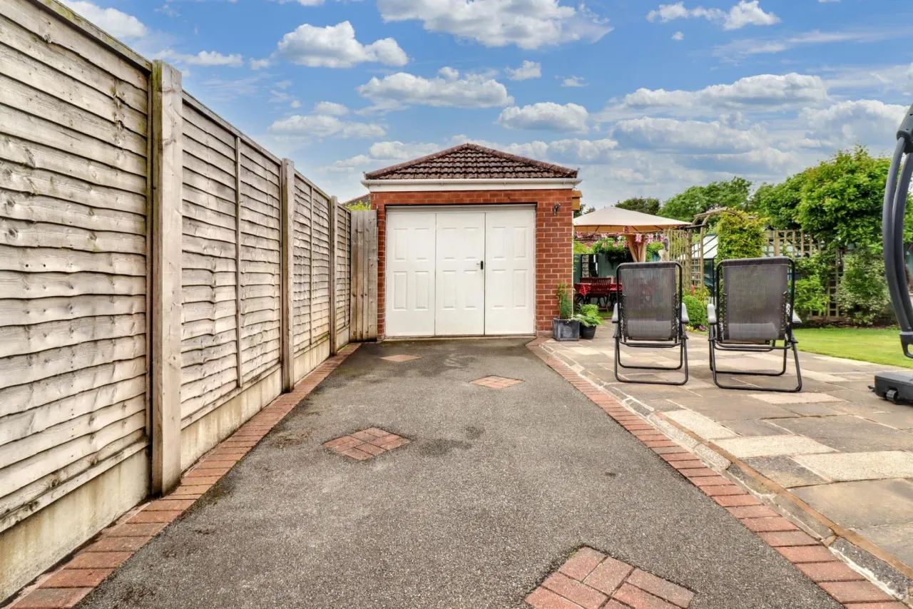Tidnock Avenue, Lower Heath, CW12, photo 24