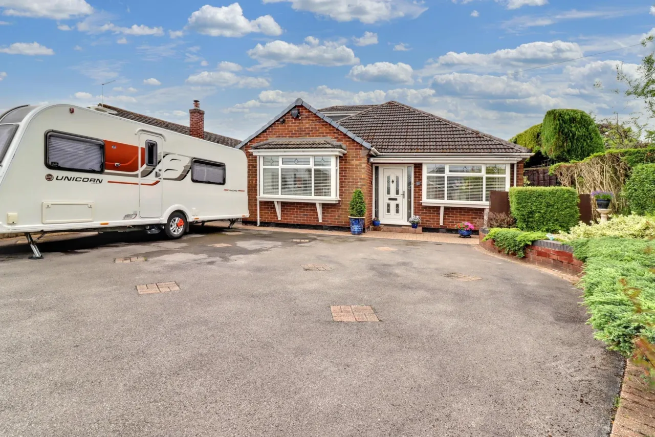 3 bed property for sale, Tidnock Avenue, Lower Heath, CW12