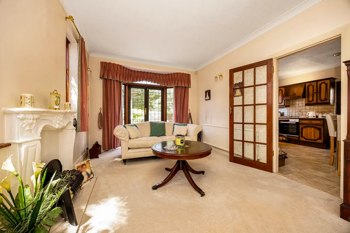 Marlborough Drive, Ilford, Essex, IG5 0JN, photo 4