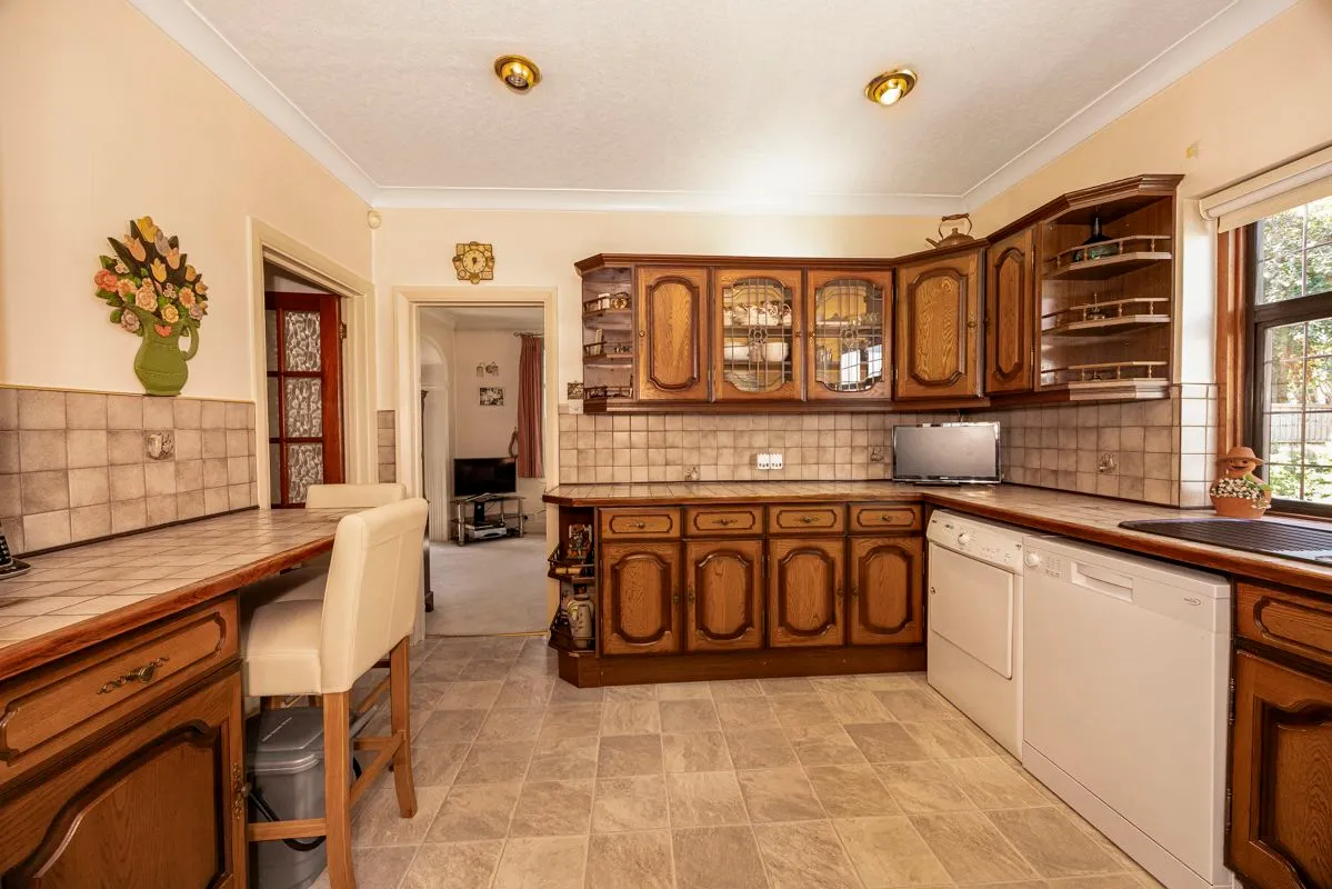 Marlborough Drive, Ilford, Essex, IG5 0JN, photo 10