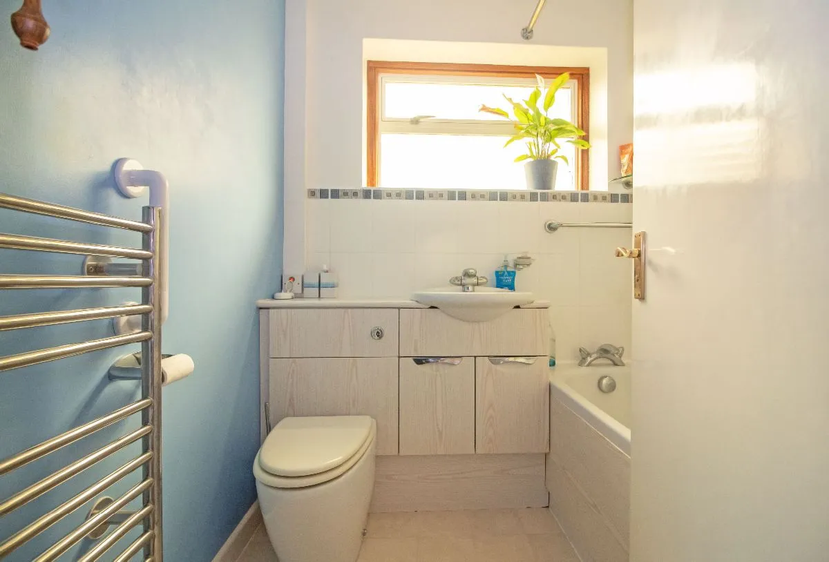 Andrew Crescent, Waterlooville, PO7 6BG, photo 8