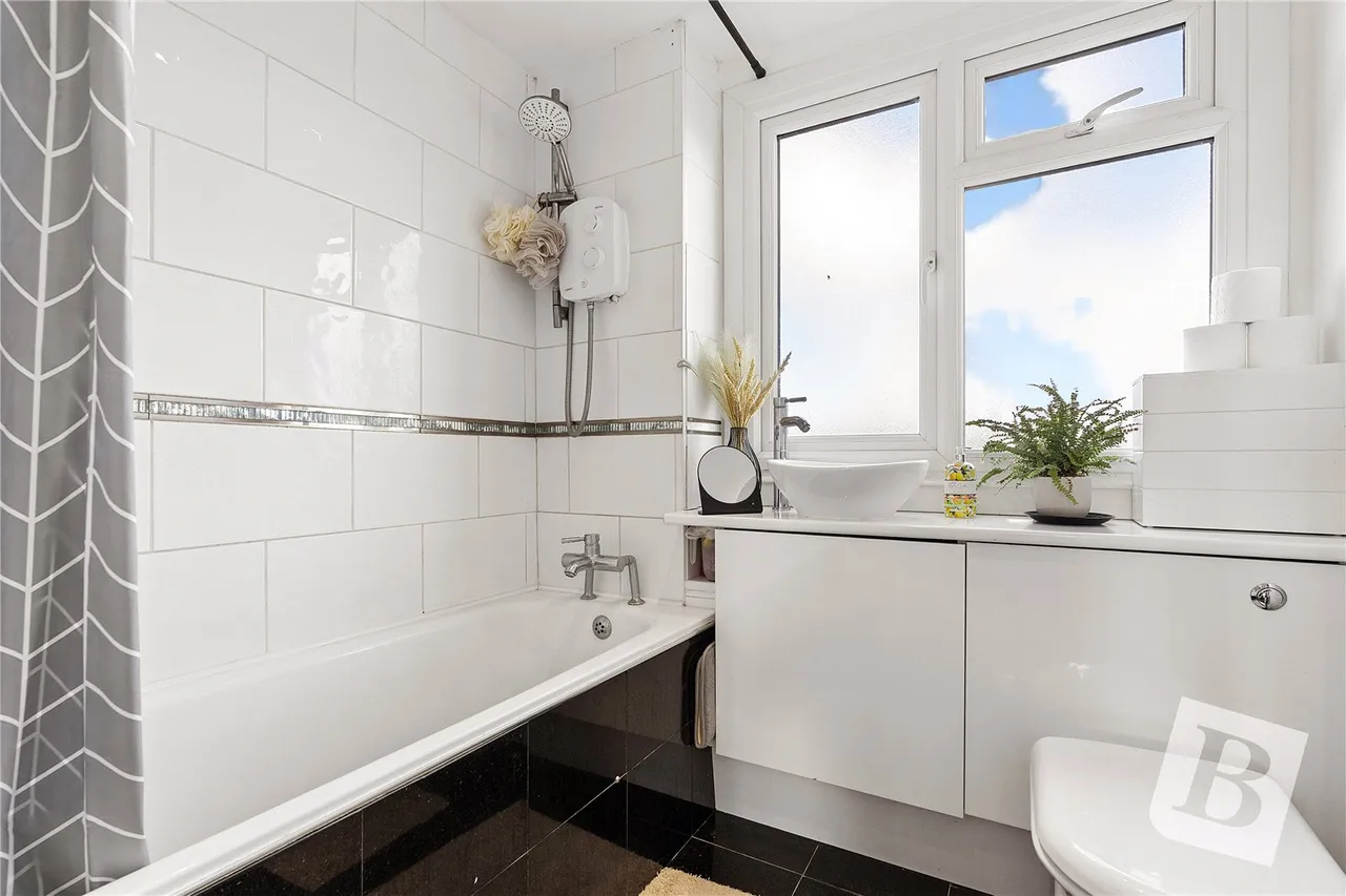 Sandown Road, Gravesend, DA12, photo 14