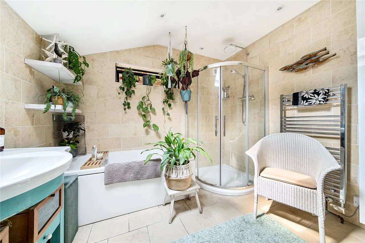 High Road, Weston, PE12, photo 9