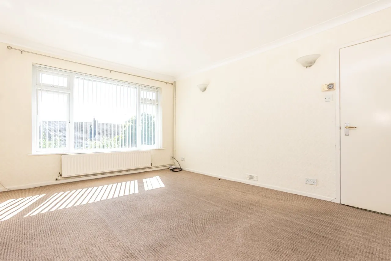 Old Farm Road, Birchington, CT7, photo 3