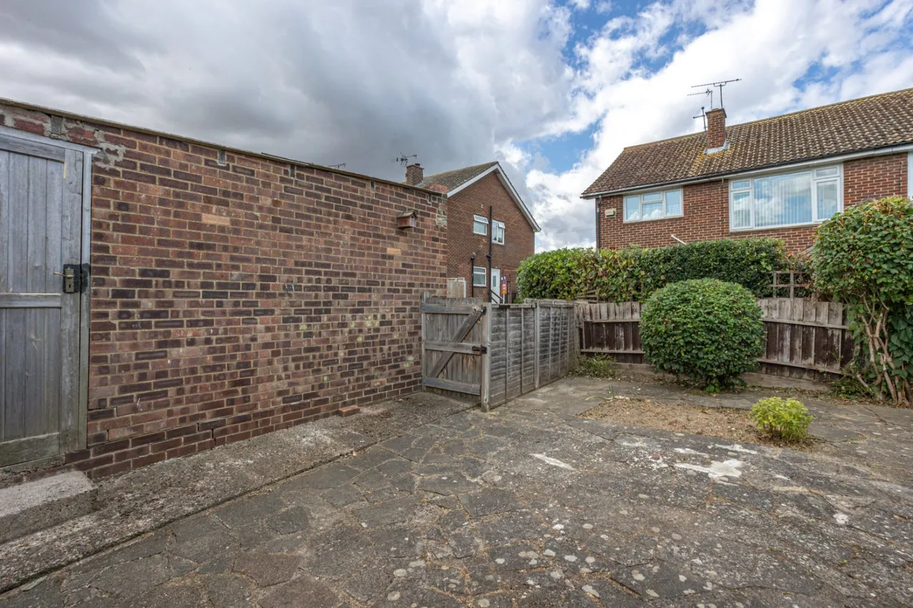 Old Farm Road, Birchington, CT7, photo 12