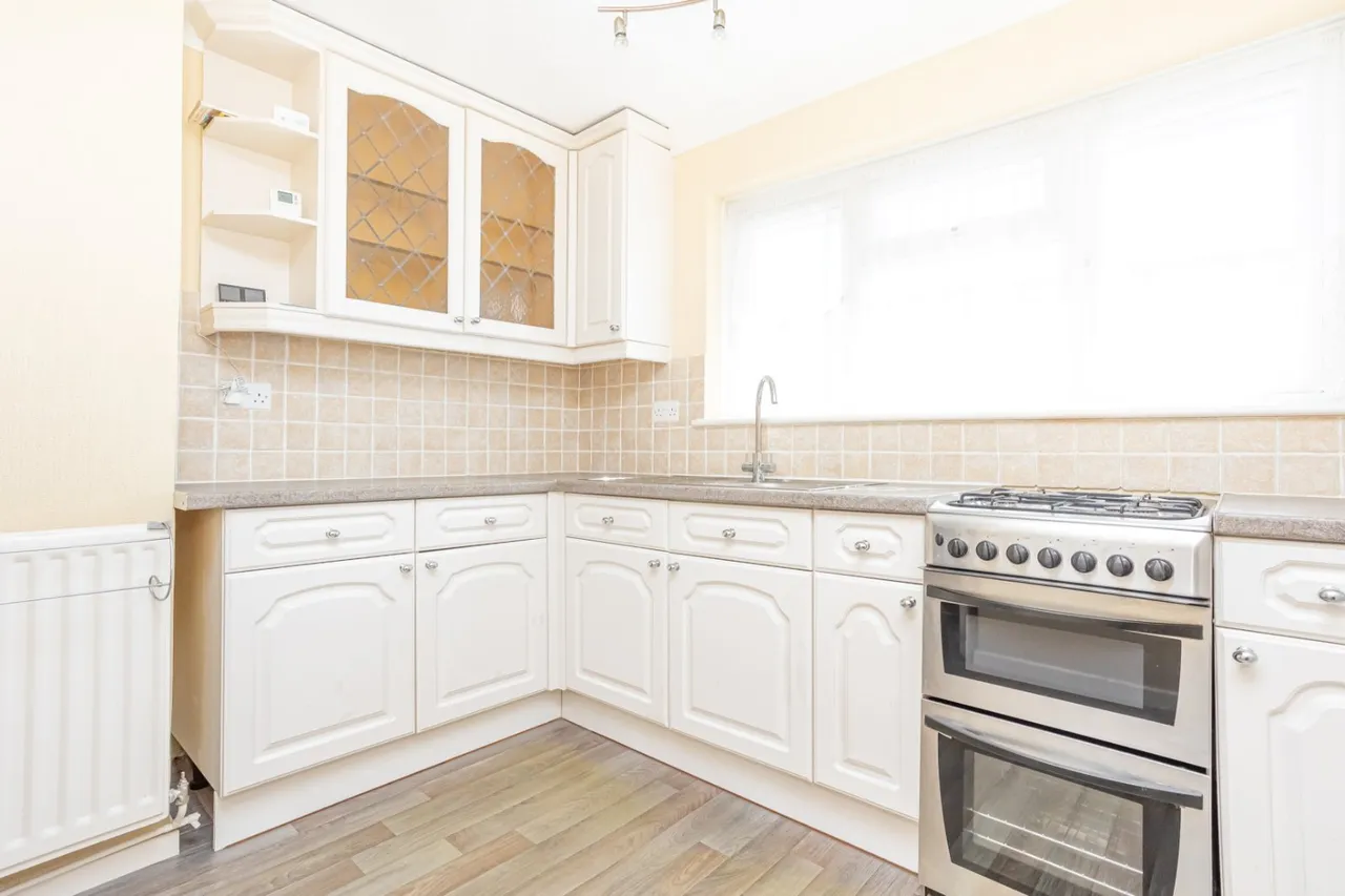 Old Farm Road, Birchington, CT7, photo 4