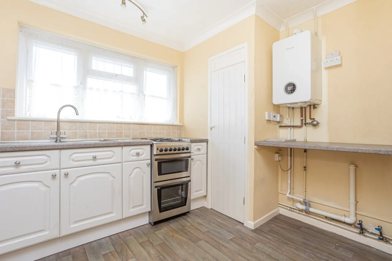 Old Farm Road, Birchington, CT7, photo 5