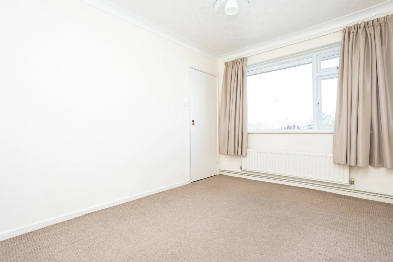 Old Farm Road, Birchington, CT7, photo 7