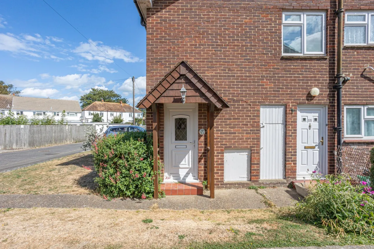 Old Farm Road, Birchington, CT7, photo 14