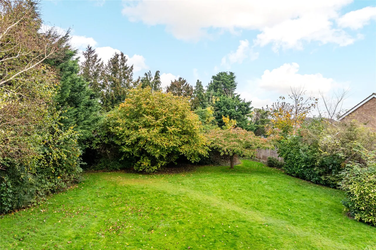 Irchester Road, Rushden, NN10, photo 14
