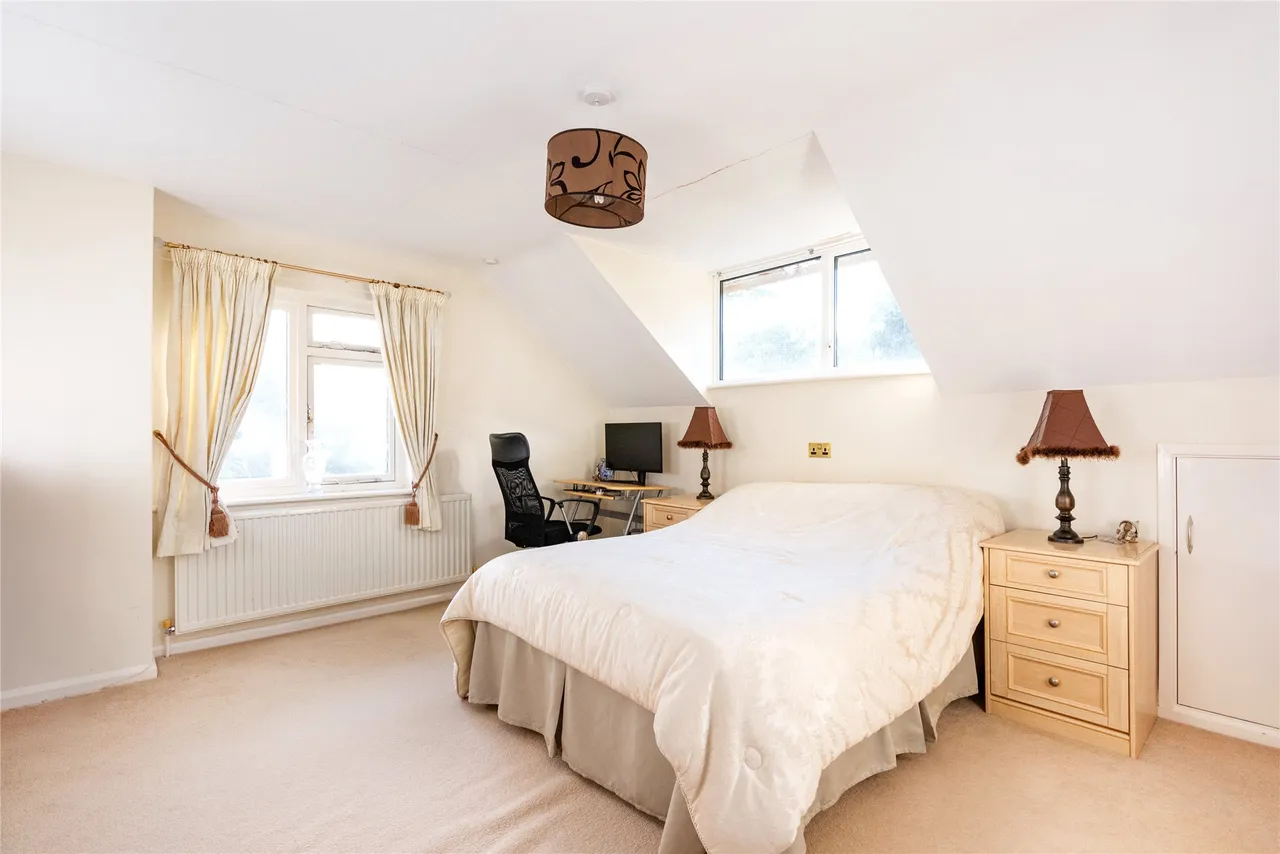 Irchester Road, Rushden, NN10, photo 13