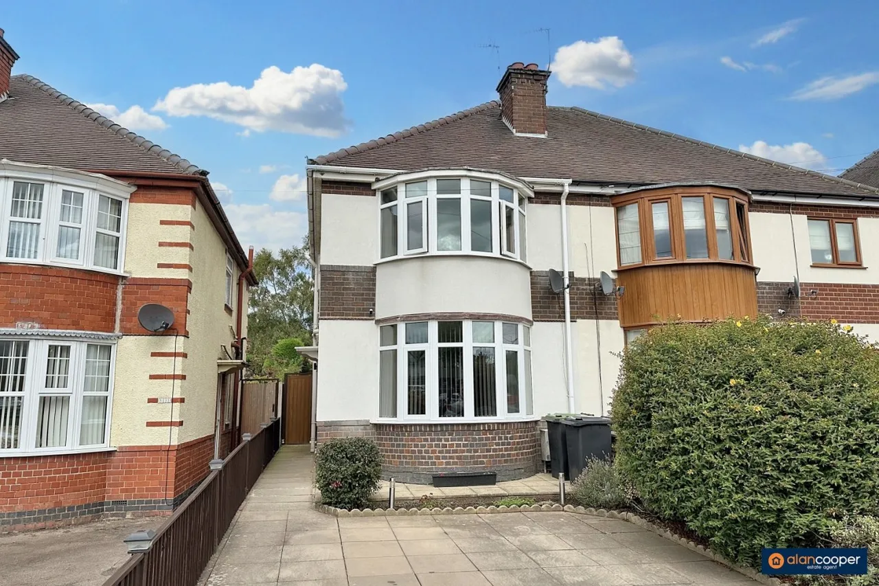 3 bed house for sale, Camp Hill Road, Nuneaton, CV10
