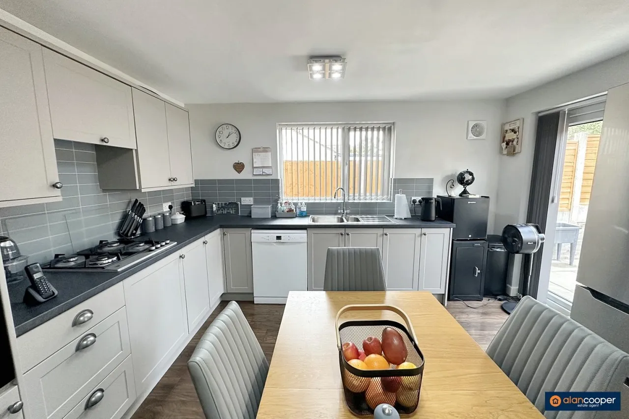 Camp Hill Road, Nuneaton, CV10, photo 8